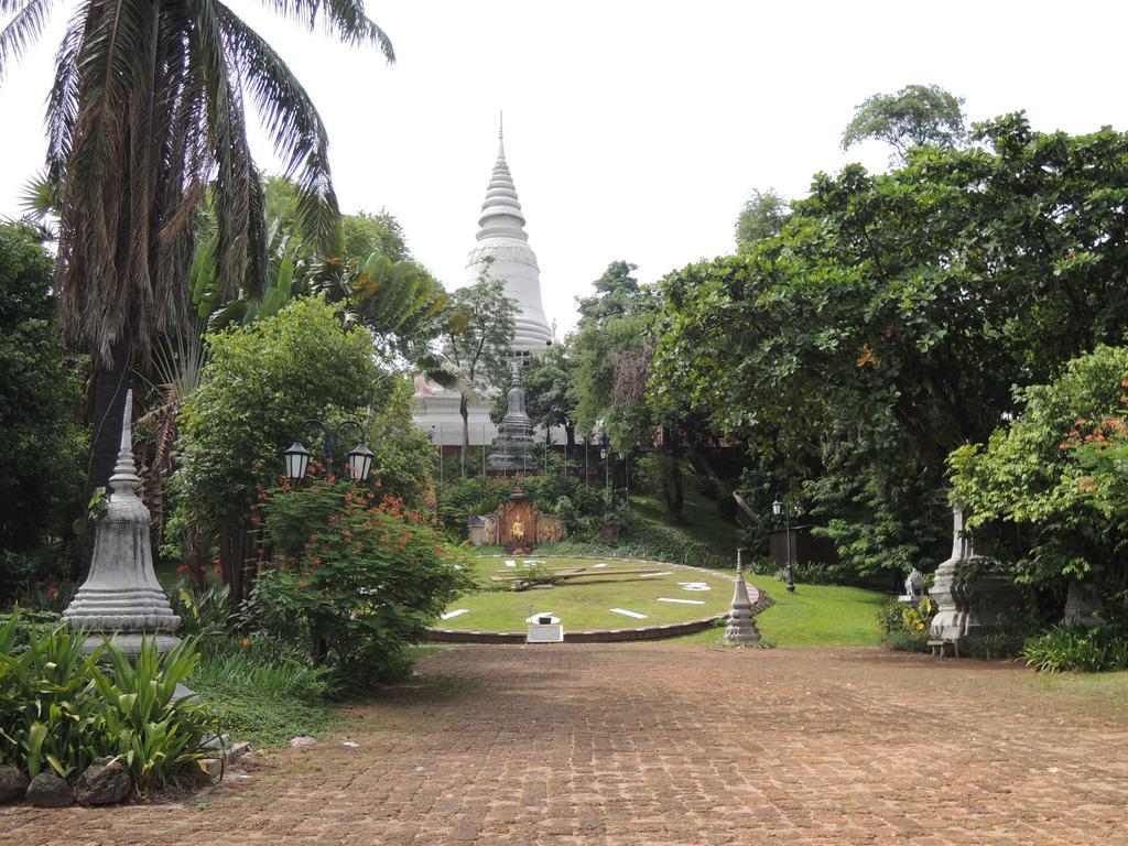 The Happy House Vandrerhjem Phnom Penh Eksteriør bilde